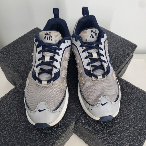 Nike Shoe Men's 9.5 Air Max AP Gray Navy White CU4826-005 - Picture 2 of 11